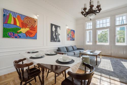 Classical apartment with a modern touch! 1081 Budapest, Rákóczi út 59, V/5 kép - 3