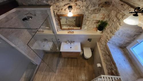 Gallery image of Stone House Apartments Didini Dvori Lumbarda in Lumbarda