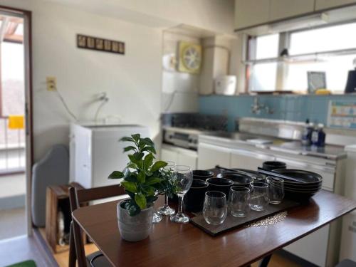 A kitchen or kitchenette at +Zen+Asakusa 8min/4pax/Direct access to 2 Airports