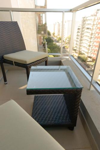 Un balcón o terraza en Mérit Montevideo Apart & Suites