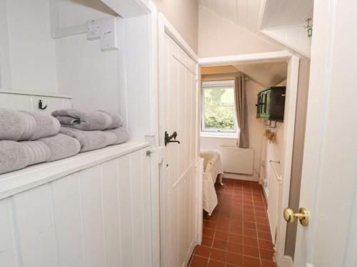 Kúpeľňa v ubytovaní Y Gribyn - Modern stone cottage within Snowdonia's National Park