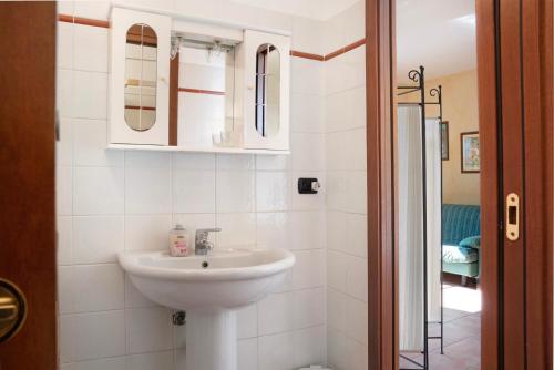 Et badeværelse på Appartamento in Vigna Gallina