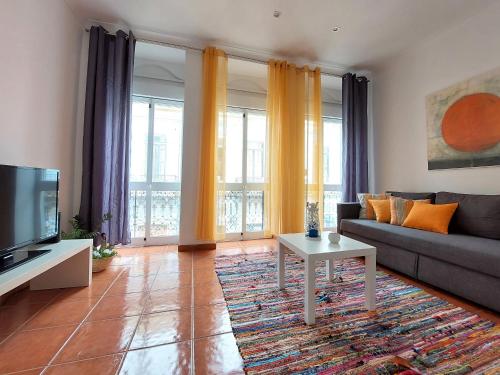 Casa Olhão Terraço: espaço, conforto e terraço com churrasqueira