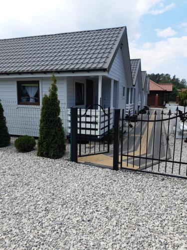 OLIWIA DOMKI LETNISKOWE