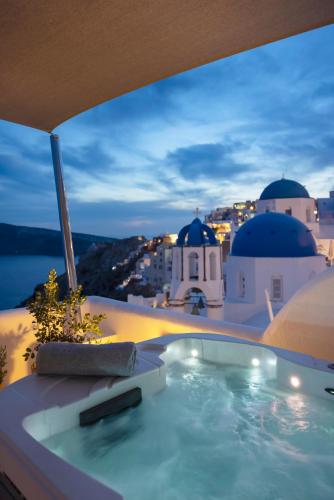 Bluedome Cavehouses by Otium Villas