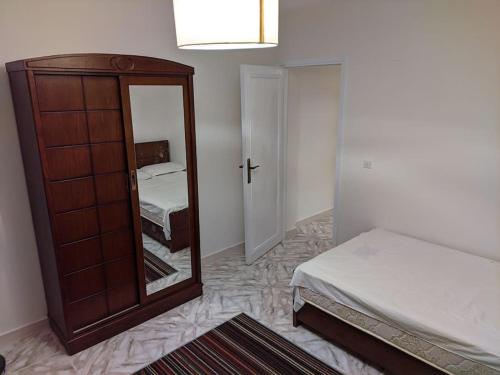 Foto da galeria de Spacious 3 bedroom apartment with a sea view. em Dawwār Abū Maḩrūs