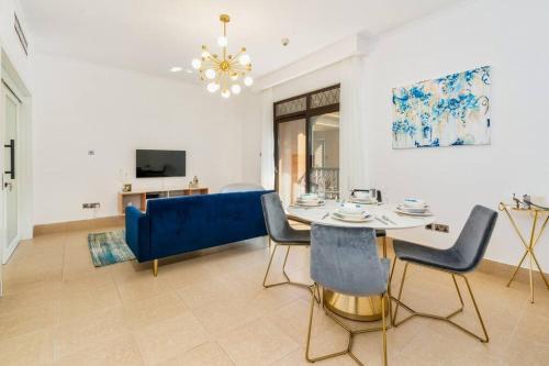 Unique 2bedroom in the Heart of Dubai old Downtown