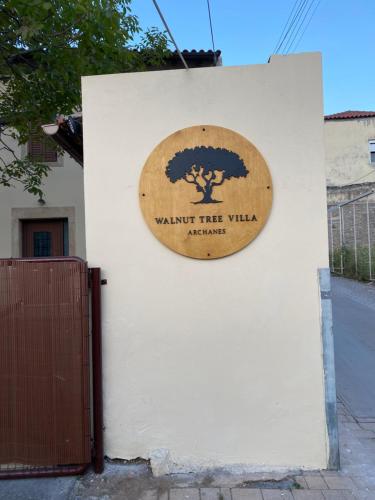 Πιστοποιητικό, βραβείο, πινακίδα ή έγγραφο που προβάλλεται στο Walnut tree Villa Ano Archanes-10km from Heraklion