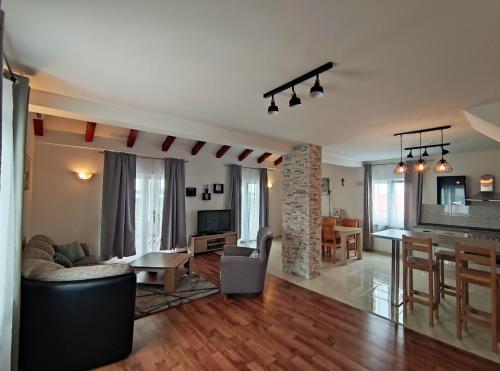 Apartment Arta