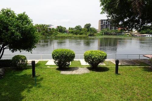 WEST WONDER RIVERSIDE RESORT – Photos 4