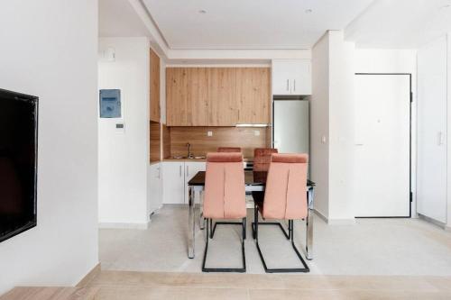 Η κουζίνα ή μικρή κουζίνα στο Chic Apartment near Acropolis