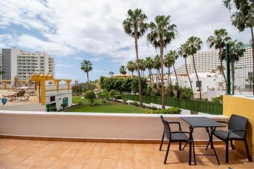 Copacabana in the heart of Las Americas by Olax Rentals