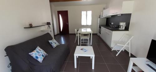 MAISON ROUGE LE PONANT