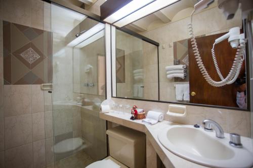 Ванная комната в Hotel Rosario La Paz