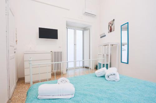 GuestHost - New Start Panoramic Apartment