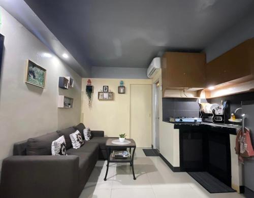 Kuchyň nebo kuchyňský kout v ubytování Antipolo Staycation & Transient Affordable Condo Unit By Myra