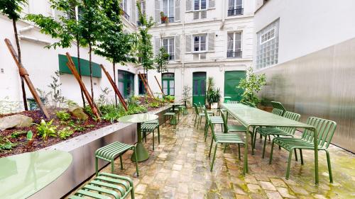 JOIVY Premium flats in the heart of the 9th arr, near Moulin Rouge