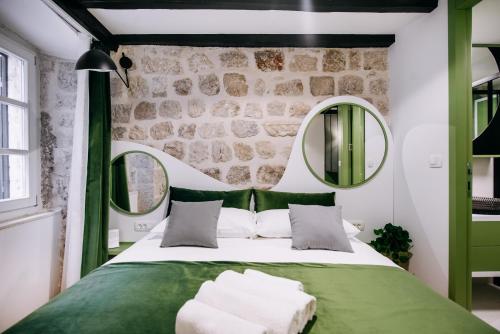 Postel nebo postele na pokoji v ubytování Ragusa Old Town Apartment 2