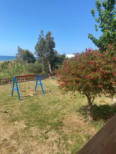 Imagen de la galería de Artemis Hotel-MeRaki Restaurant, en Frangokastello