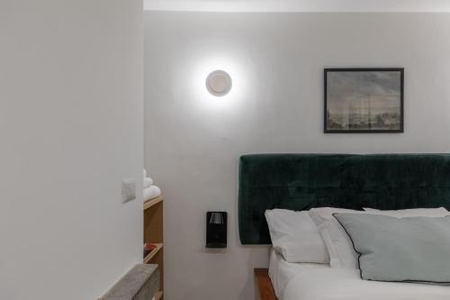 GuestHost - Comfy Studio x2 - Trastevere District!