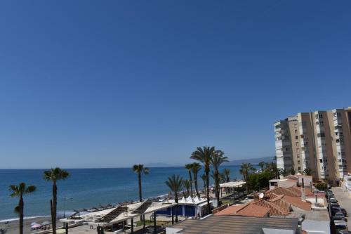 Zdjęcie z galerii obiektu Fantastic studio - beachfront w mieście Torrox