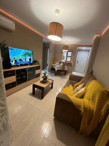 Et tv og/eller underholdning på Apartamento Oropesa Marinador