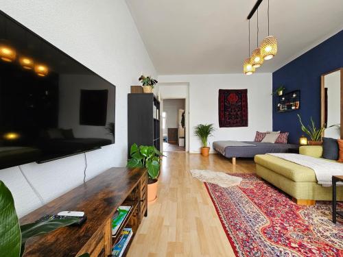 Μια τηλεόραση ή/και κέντρο ψυχαγωγίας στο Stone Square Apartment