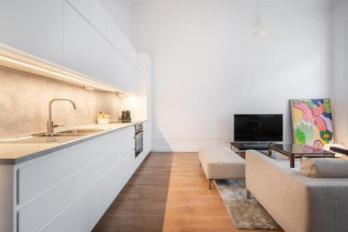 Classical apartment with modern style downtown! 1065 Budapest, 1-3 Podmaniczky utca kép - 3