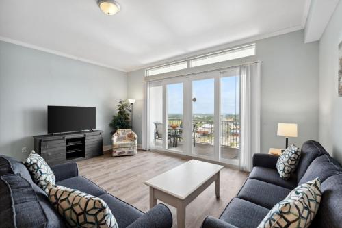 Фотография из галереи Laketown Wharf #2136 by Nautical Properties в Панама-Сити-Бич