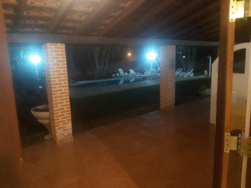 Habitación con piscina y 2 luces en Giardino Mediterraneo en São Pedro