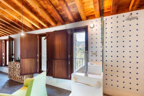 Fotografie z fotogalerie ubytování Casa Fumanal - Unique Property for up to 24 v destinaci Abizanda
