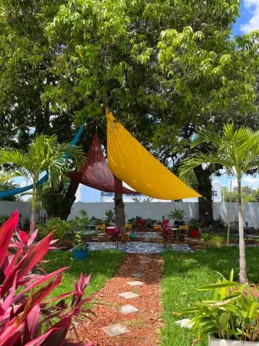 Stunning Little Havana Close to Airport, Calle Ocho, Brickell, Cruises,Wynwood and the Beaches - Free Parking photo 35
