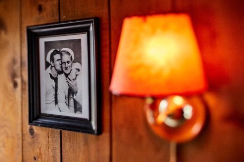 プロビンスタウンにあるCrew's Quarters Boarding House - Caters to Menのギャラリーの写真