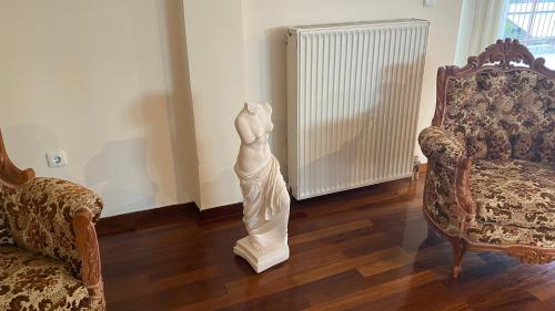 Athens center vintage maisonete