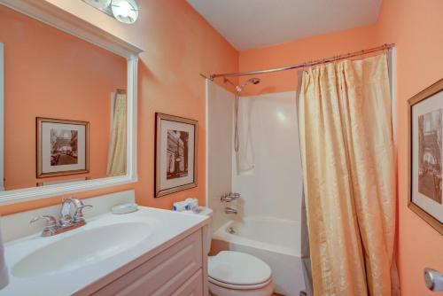 Vannituba majutusasutuses Lani Kai 103 by Vacation Homes Collection