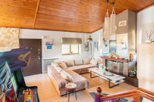 Ruang duduk di Boem Villa in Nafpliο