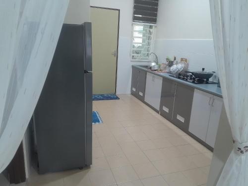 RUMAH REHAT (TERES 2 TINGKAT) GONG BADAK, KUALA NERUS, TERENGGANU