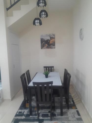 RUMAH REHAT (TERES 2 TINGKAT) GONG BADAK, KUALA NERUS, TERENGGANU