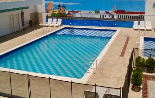 a large swimming pool on top of a building at Hotel Mar del Plata in Cartagena de Indias