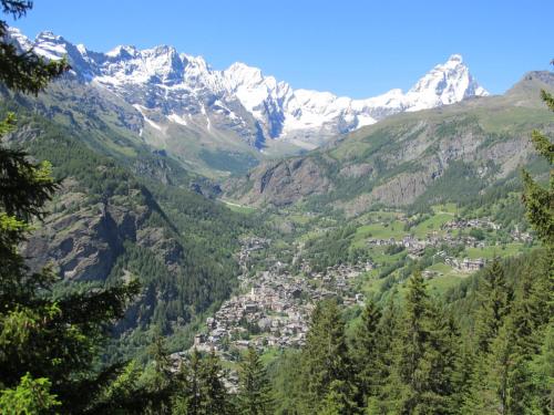 a view of a valley with mountains in the background at Miramonti in Valtournenche