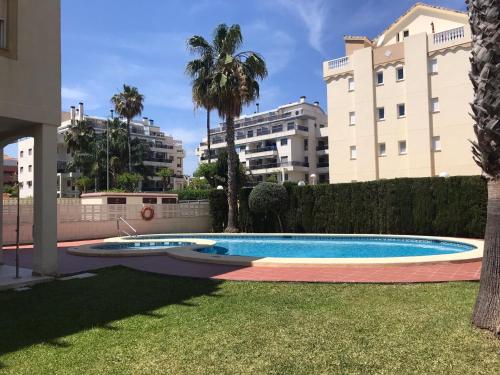 Lovely one bedroom unit with balcony and pool