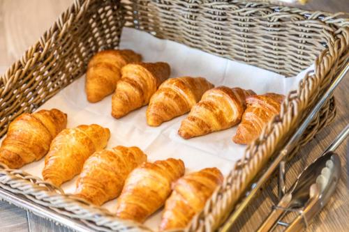 ホテルの敷地内または近くでの食事または食べ物