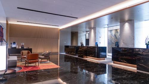 TV a/nebo společenská místnost v ubytování Crowne Plaza Hangzhou Linping by IHG