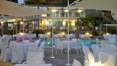 Gallery image of Hotel Promenade Bleu in Pioppi