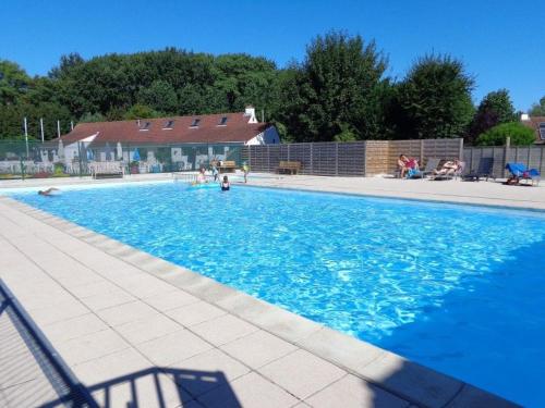 Afbeelding uit fotogalerij van Holiday home close to Plopsaland and the beach Duinendale 138 in De Panne