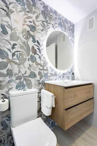 Ένα μπάνιο στο Sunnyland apartment arona