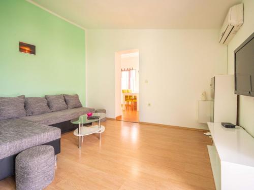 Apartment Miškulin-2 by Interhome