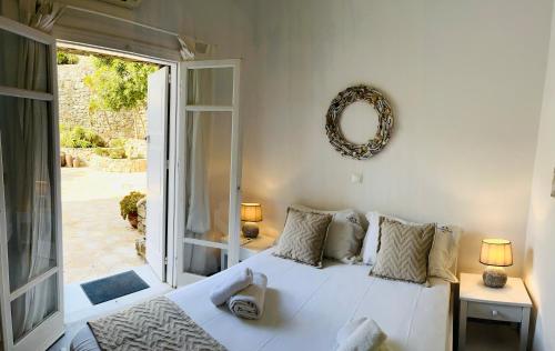 Gallery image of Navy Blue Suites in Ornos