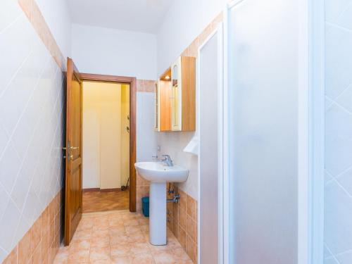 Koupelna v ubytování Holiday Home Ginestra by Interhome