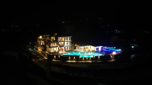 XMAN Yuelin Valley Mountain Resort Homestay